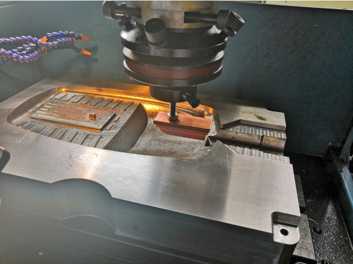1792414503324512.png mold making.png